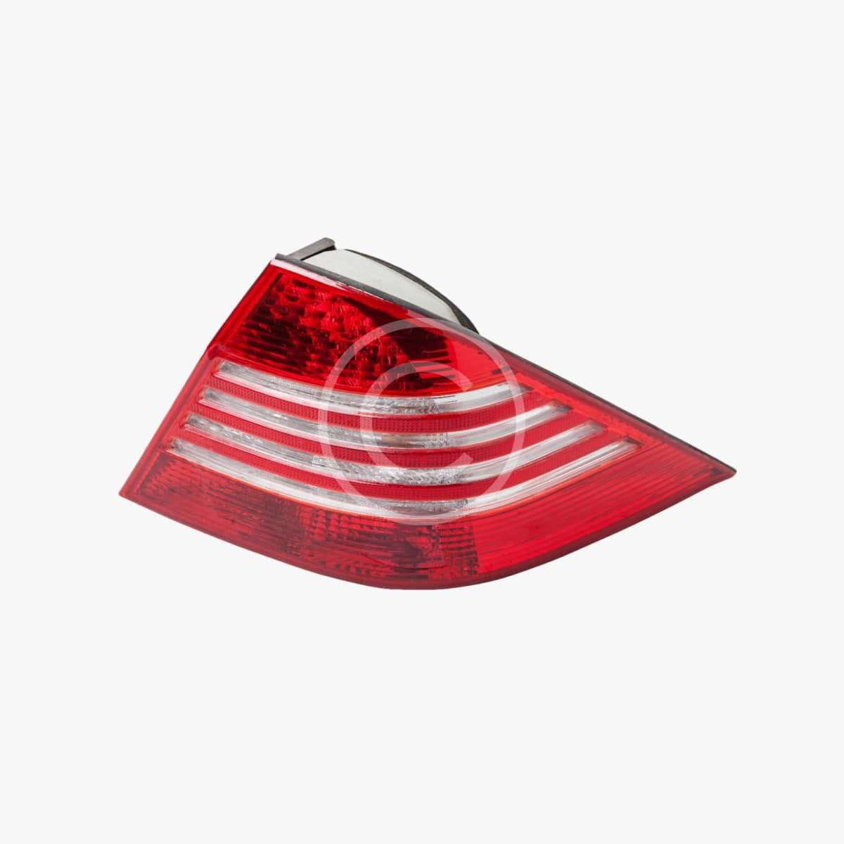 Aftermarket tail lights – Image 6